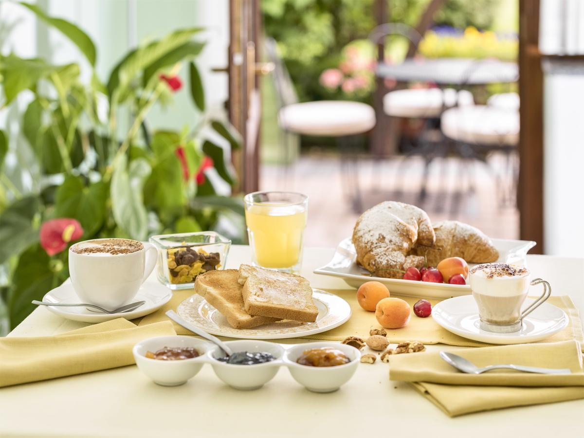 Serravalle Golf Hotel Serravalle Scrivia Εξωτερικό φωτογραφία
