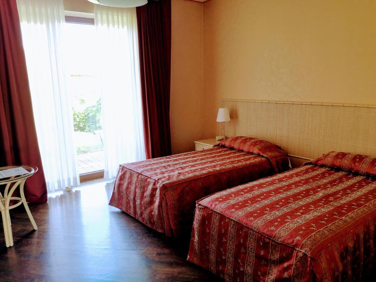 Serravalle Golf Hotel Serravalle Scrivia Εξωτερικό φωτογραφία